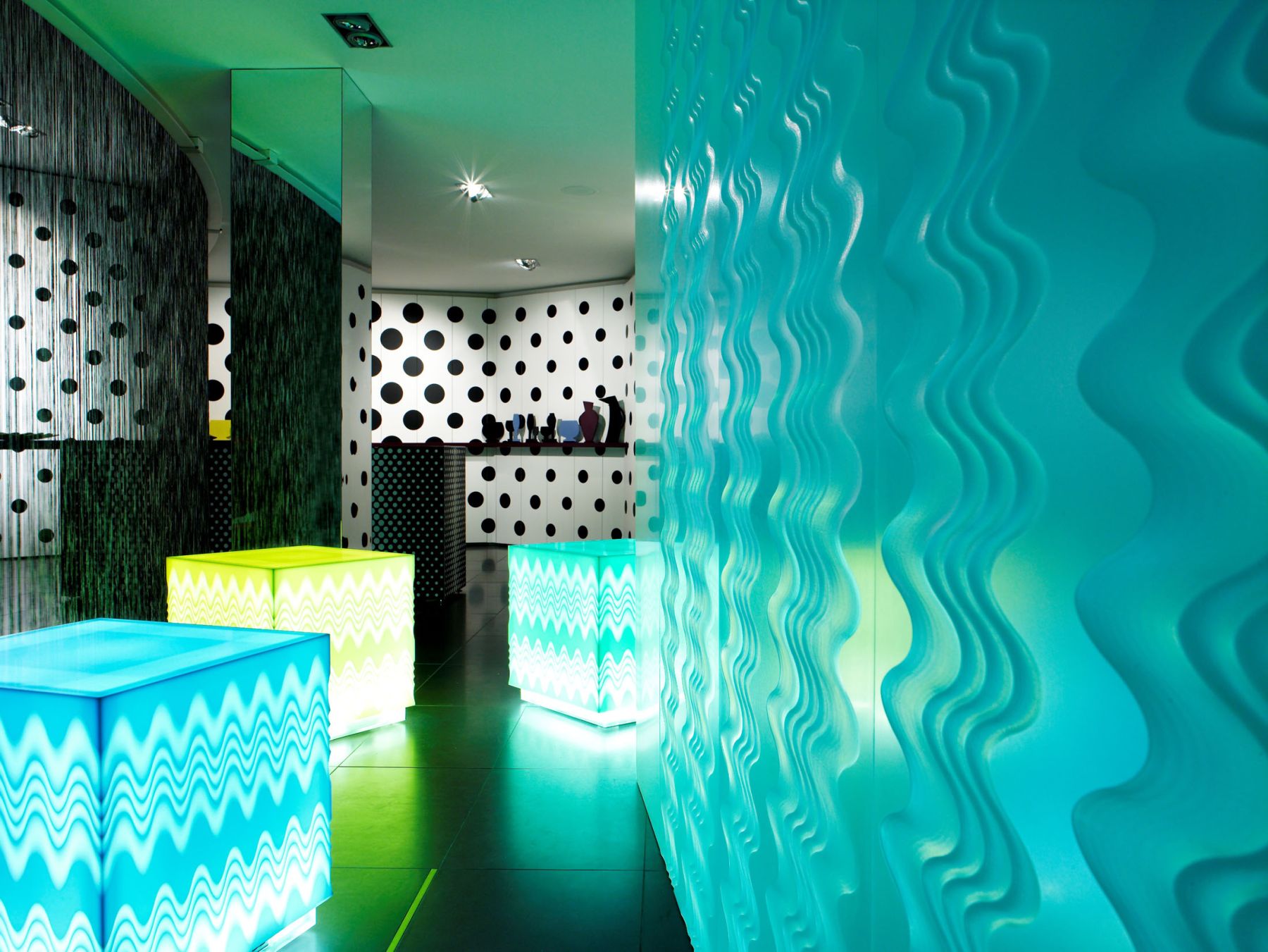 sites/corian.uk/IMG/jpg/uses-and-app-corian-loves-missoni-photo-leo-torri-1.jpg