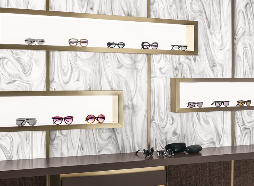 sites/corian.uk/IMG/jpg/grey_onxy_backlit_eyeglass_store_3-3.jpg